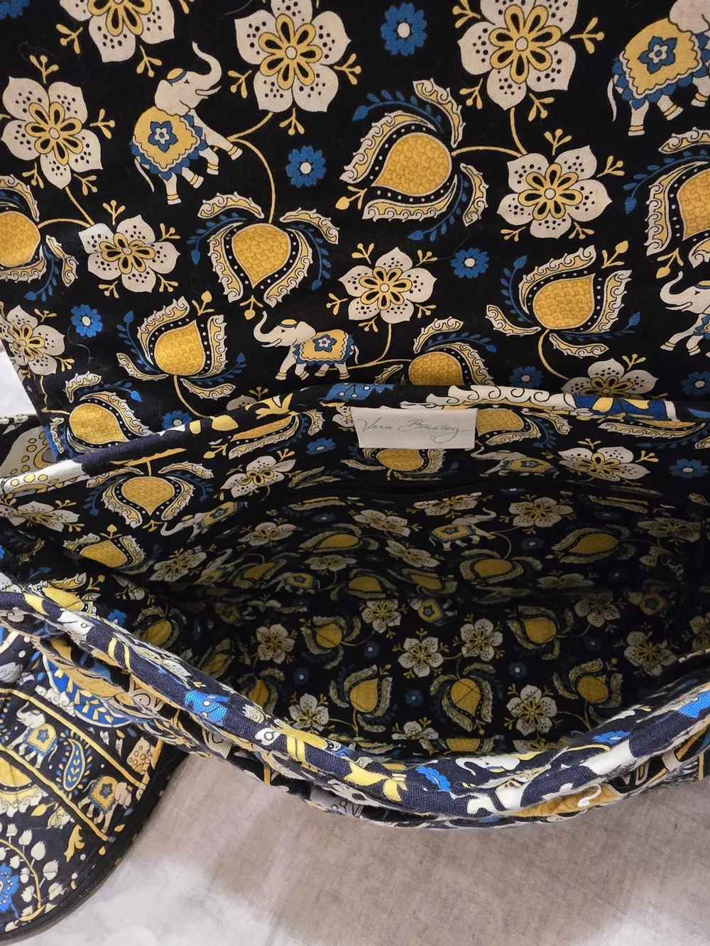 Quilted Floral Crossbody Bag Set in Navy, Yellow & White